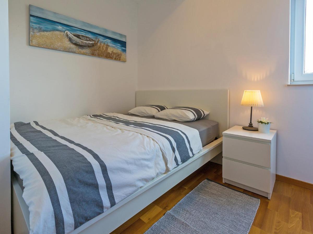 Apartment Cvit 1 By Interhome Klenovica Eksteriør bilde